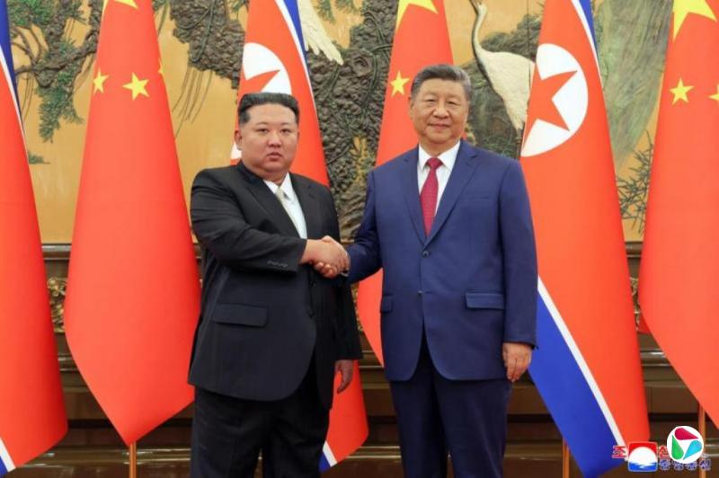 习近平就朝鲜建国77周年向金正恩致贺电 称愿与朝鲜加强战略沟通