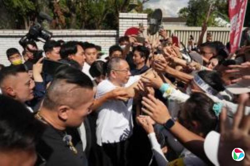 羁押庭重开 法院裁定柯文哲维持交保