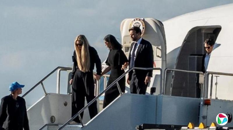 ￨¿ (Erika Kirk) ڶɯ˹ (Usha Vance) 