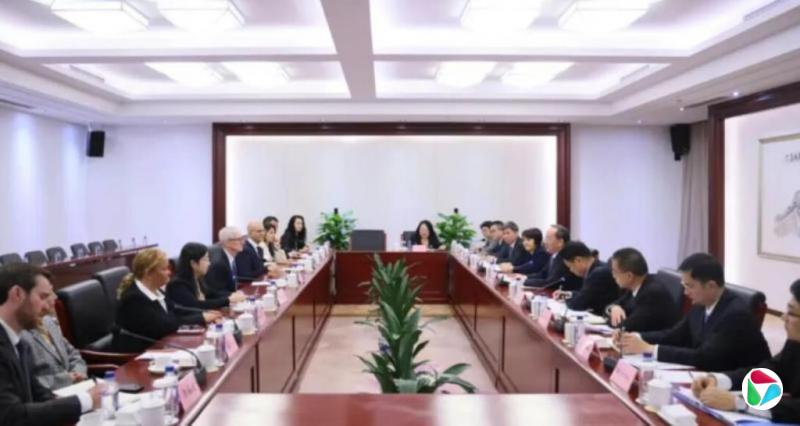 中国工信部长会见库克:为苹果等外企营造良好营商环境