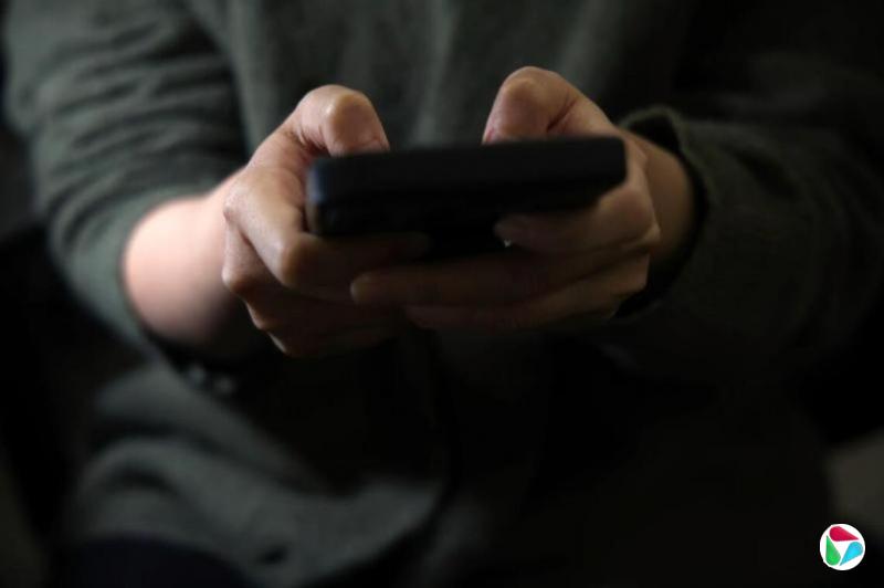 AI聊天机器人自称“神” 印度信众向它祷告求指引