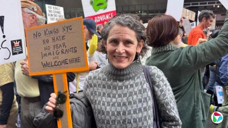 ˿˹ڿȺǰžͷ΢ЦһӣдšŦԼûйûгޣûп־壬ӭ