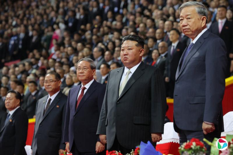 йǿУ쵼˽Խ쵼֣ңƽϯͶ80ʱӰƬɶ˹ͨѶ緢