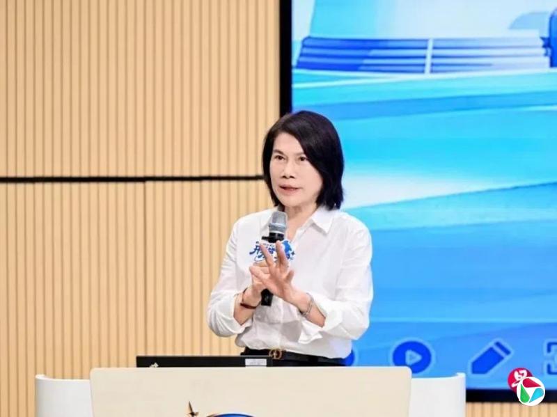 ��������ѧУ���� �����飺����ѧ��У��̸����
