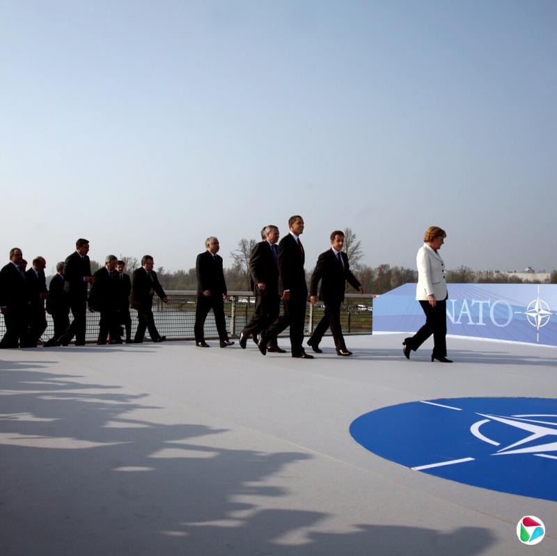 安格拉·默克尔出席2009年北约峰会。