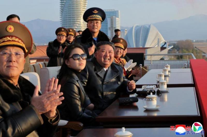 金正恩携女出席空军80周年庆 强调空军核威慑作用