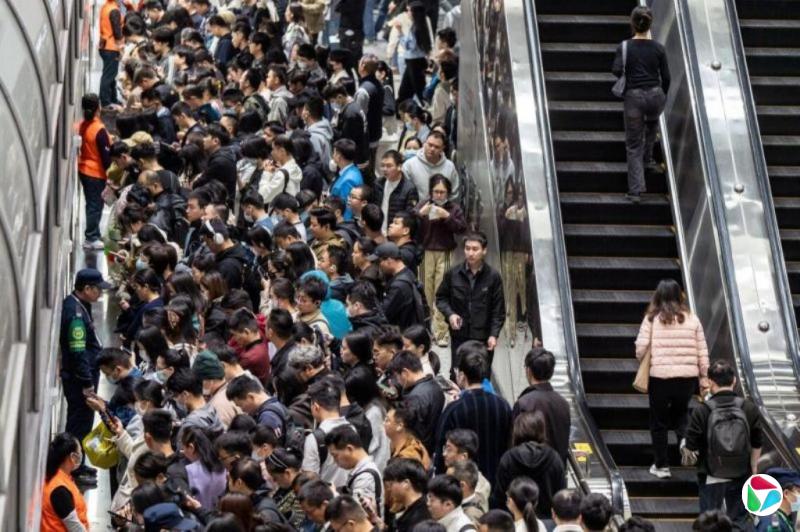 中国今年春运人员流动量预计达95亿人次 或创新高