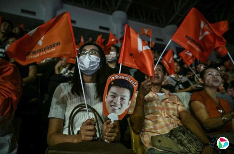【泰国大选】星期天投票选情仍胶着 泰自豪党与人民党争高下