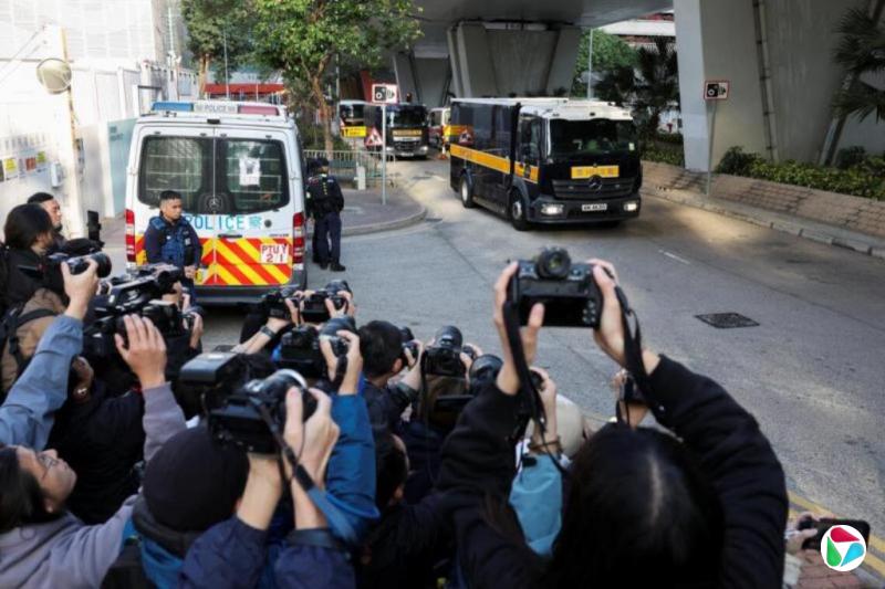 黎智英案今早宣判 法院外加强戒备