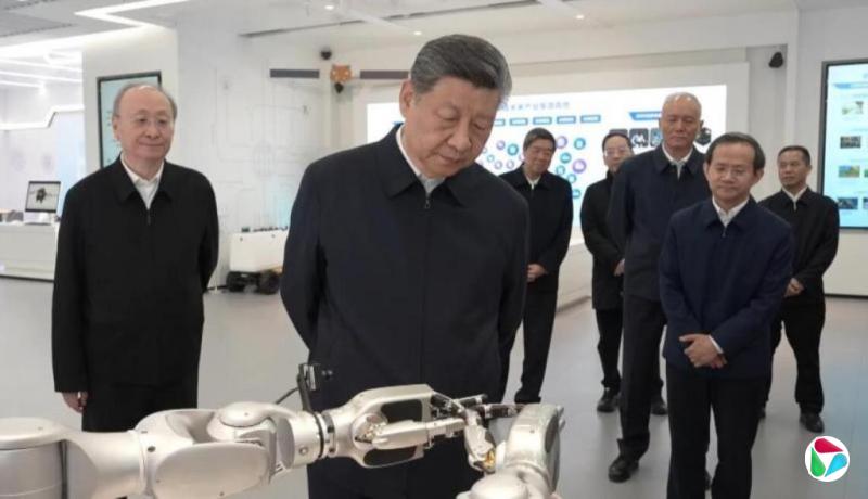 习近平在北京考察科技创新工作