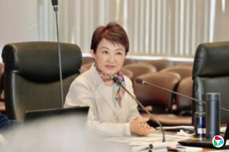 陈其迈与卢秀燕同天访美