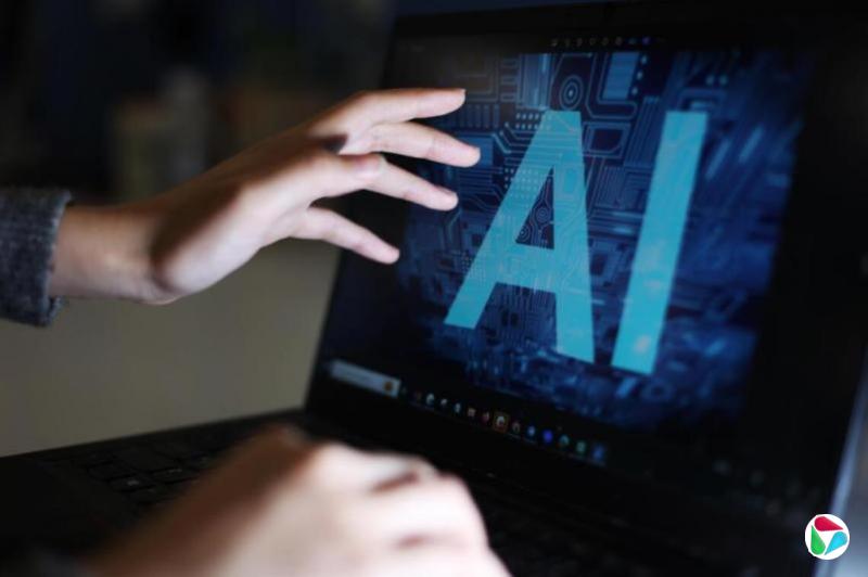 黄龙翔:AI共创 主权在我——回应两篇谈及AI评论