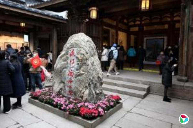 《沉默的荣耀》主角吴石故居挤满参观者