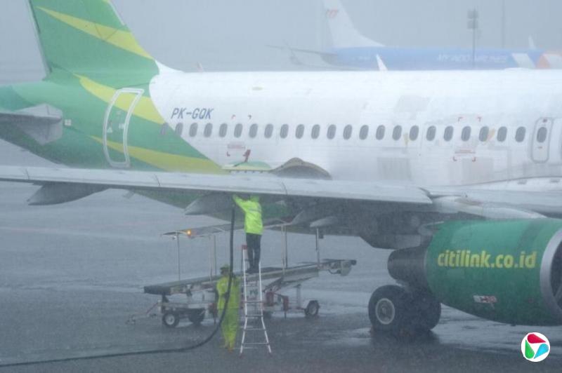 航空燃油短缺价格飙升 航空业“停飞潮”蔓延
