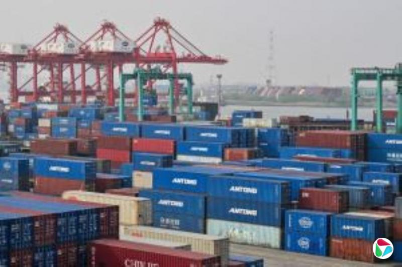 AI带动中国进口激增 经济学家大幅上调预测