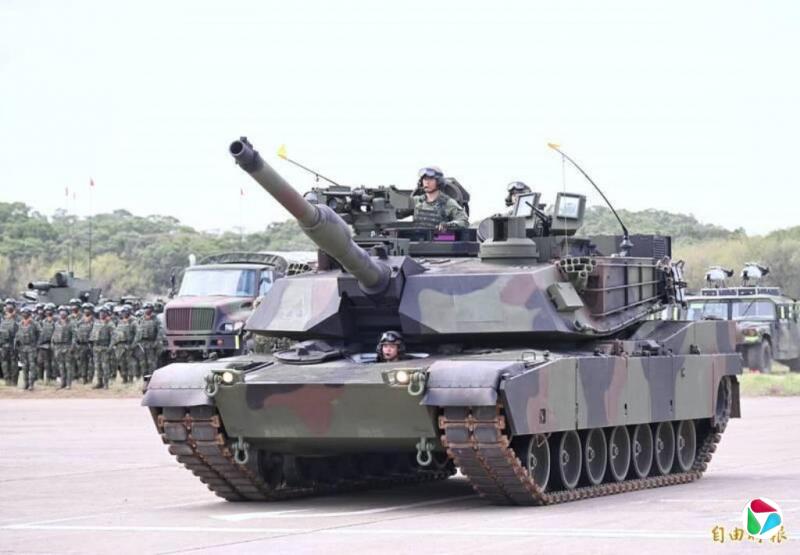 美国最后一批M1A2T坦克已抵台