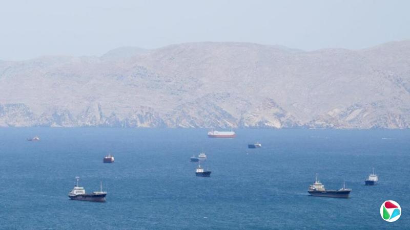 美国禁向伊朗付海峡通行费 或准备长期实施海上封锁