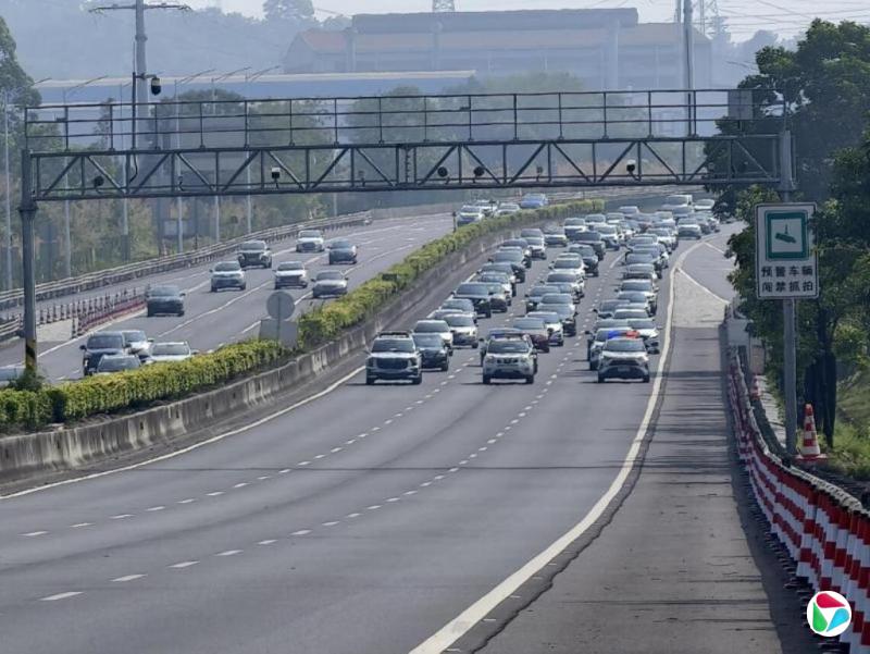 五一假期首日中国高速公路充电量同比增长55.6%