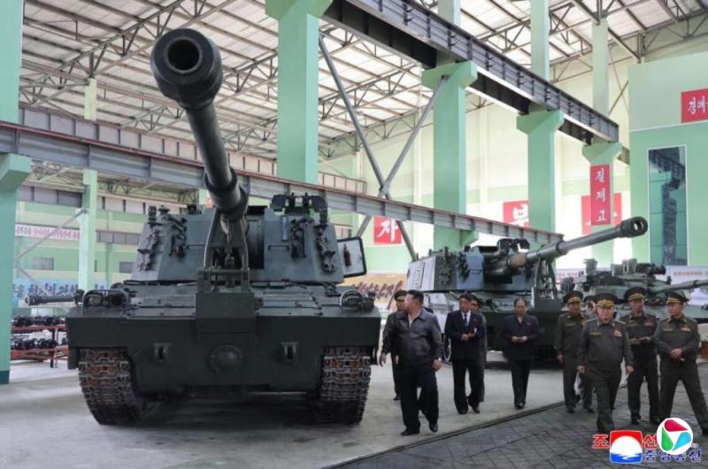 朝鲜加速常规武器现代化 新型155毫米自行火炮射程瞄准首尔
