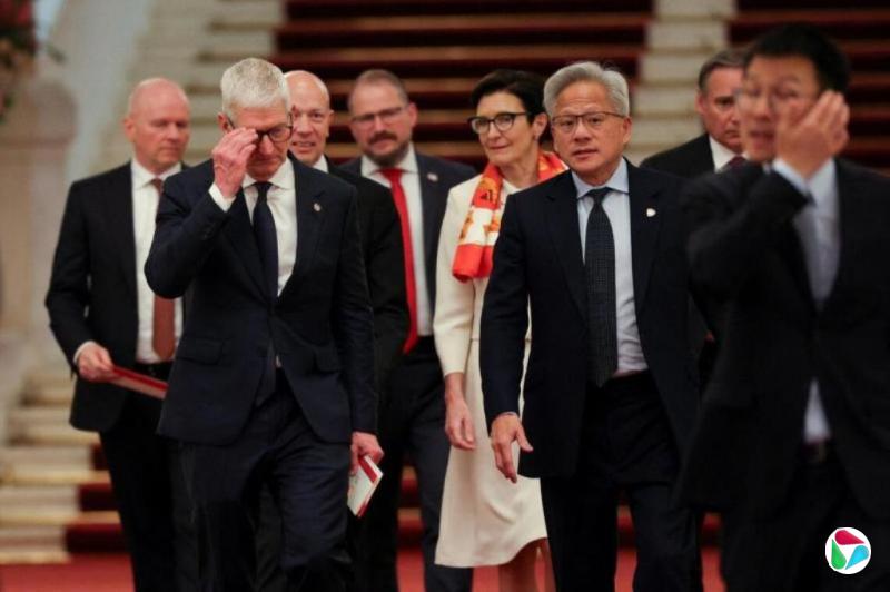 会见随特朗普访华美企巨头 李强承诺政策环境稳定开放