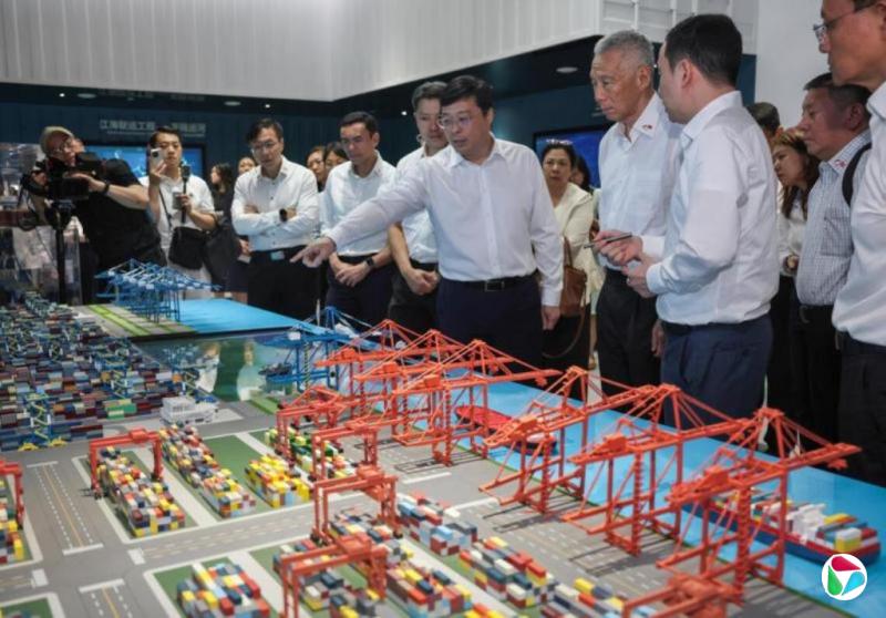 李资政:世界动荡更须各国携手合作 推动经济整合及贸易投资往来