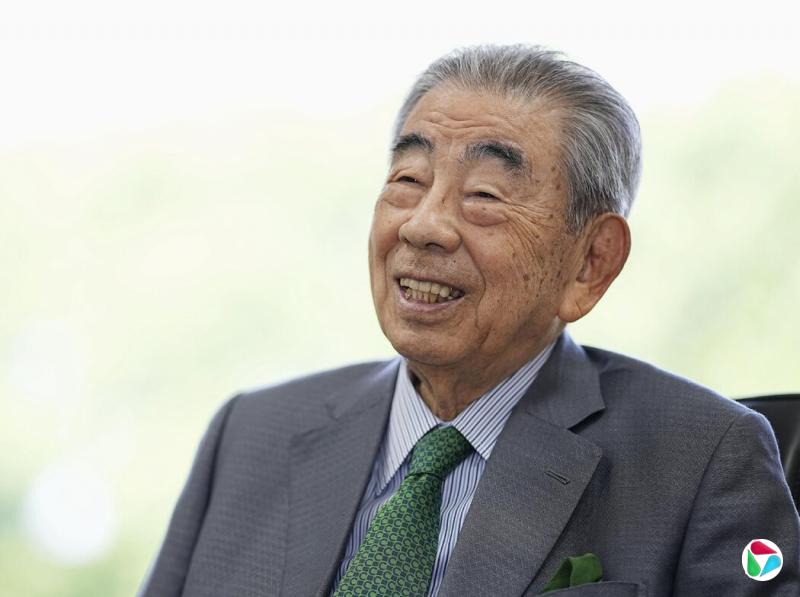 2023年的铃木敏文。他执掌7-Eleven Japan数十年,将其发展成了一个庞大的商业帝国。