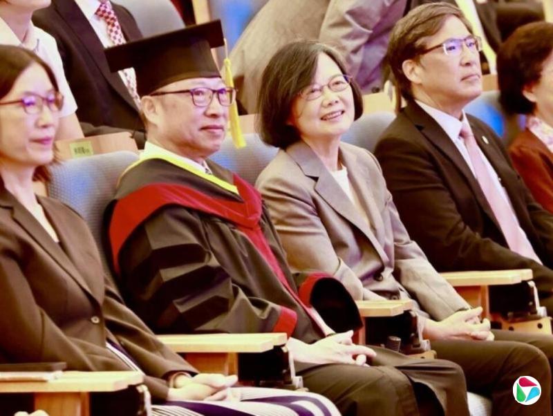台民调:蔡英文是两岸谈判最合适人选