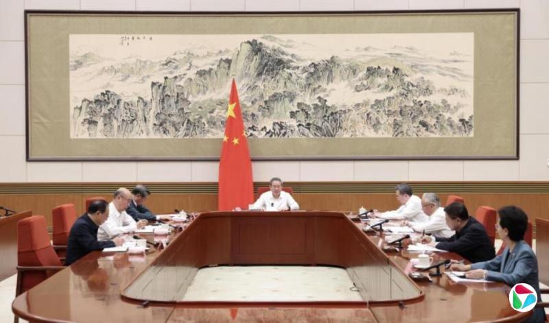 中国国务院党组会议:以更高标准当好贯彻中央决策的执行者