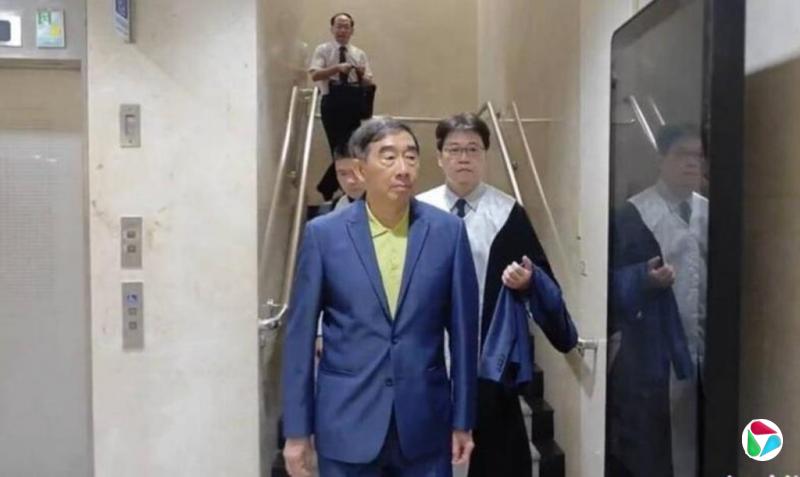 台长荣海运内线交易案 董事张国华半小时交逾亿新台币保释金