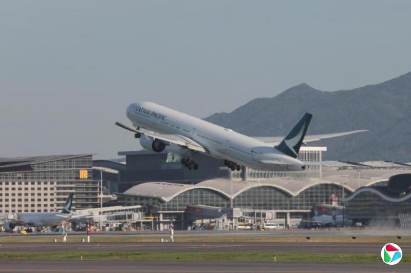 国泰航班罗马尼亚上空一度失联 北约战机升空警告