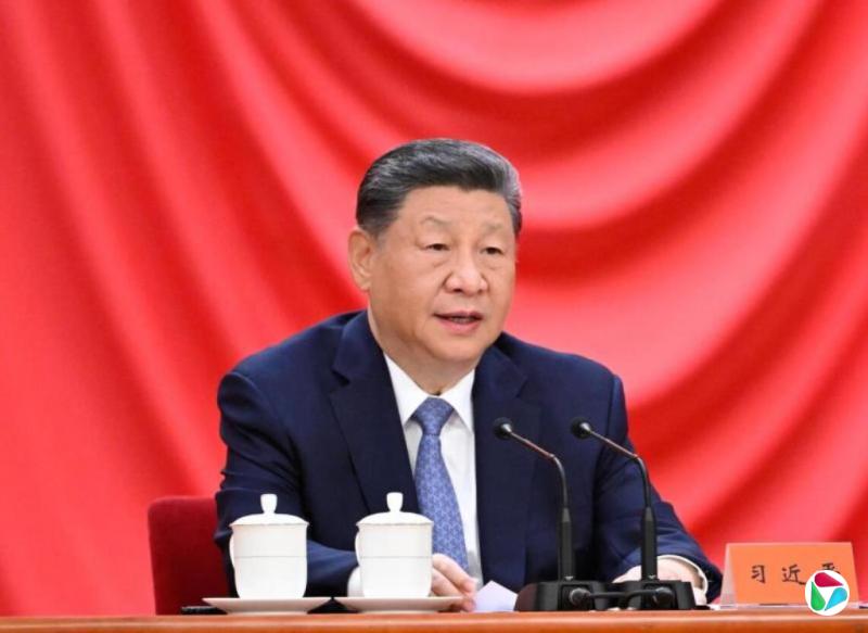 习近平:中国一些科技领域原创能力不足 要积极引进海外人才