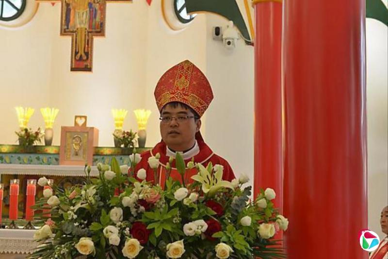 80后常彦峰成为中国大陆最年轻主教