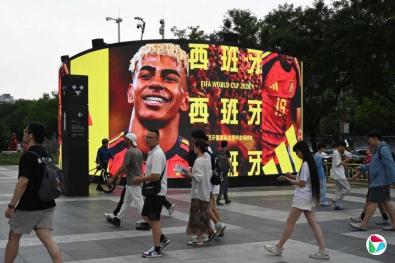 中国广告业今年上半年收入突破万亿人民币
