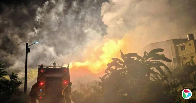 台南凌晨火警爆炸 14人伤包括消防