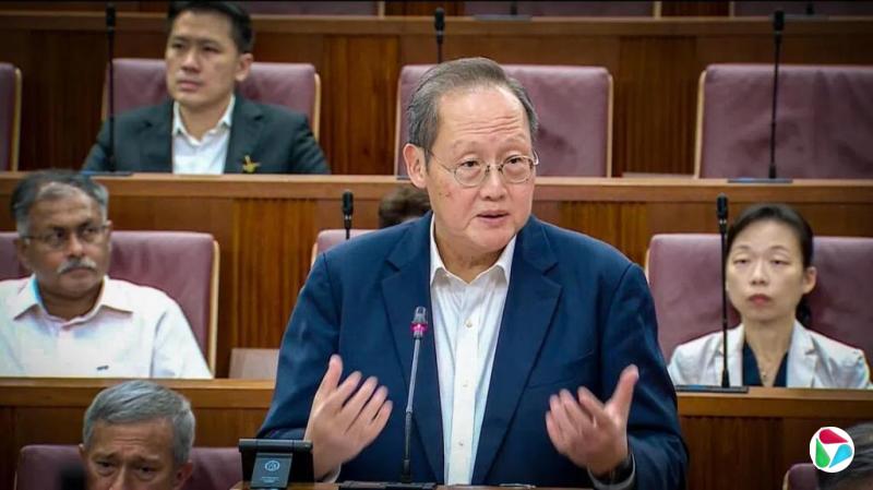 陈诗龙:从医从商到从政:抉择责任与取舍