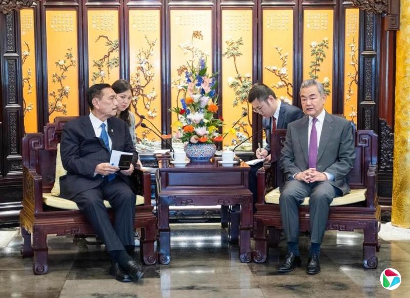 王毅:中国愿同印尼共同推动人工智能包容发展