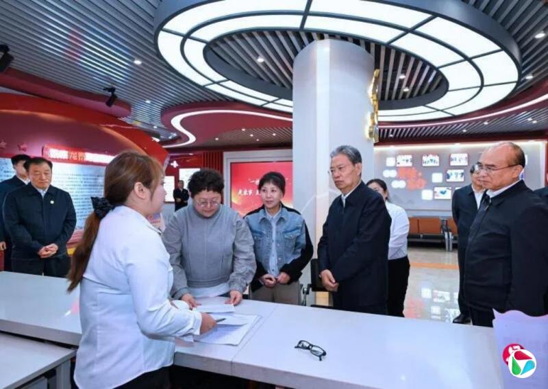 赵乐际:县乡两级人大换届选举是中国政治生活的大事