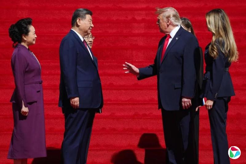 中美元首夫妇在美国国家档案馆话别