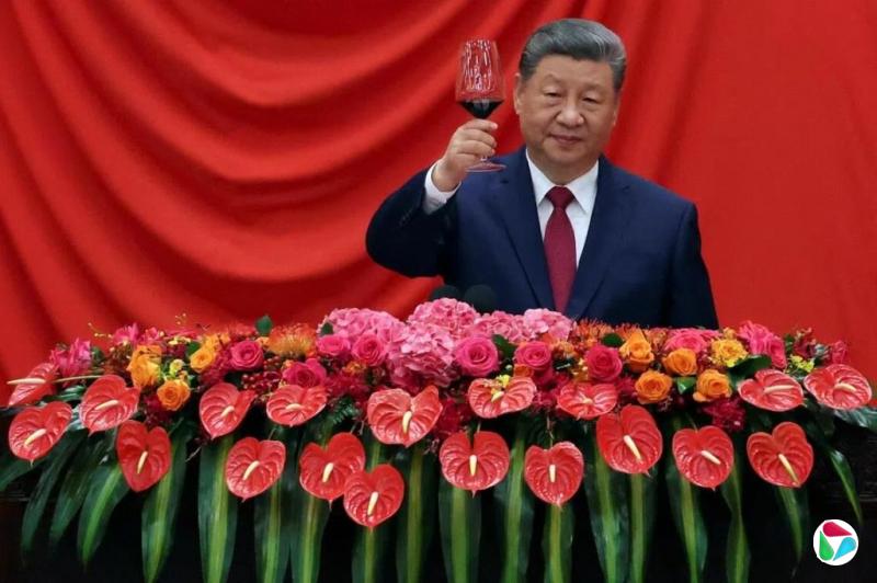 习近平国庆招待会致辞:坚持独立自主的和平外交政策