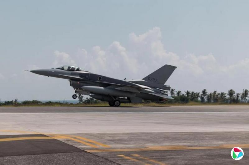 F-16新机抵台 陆官媒:无法抹去倚外谋独终为棋子的宿命
