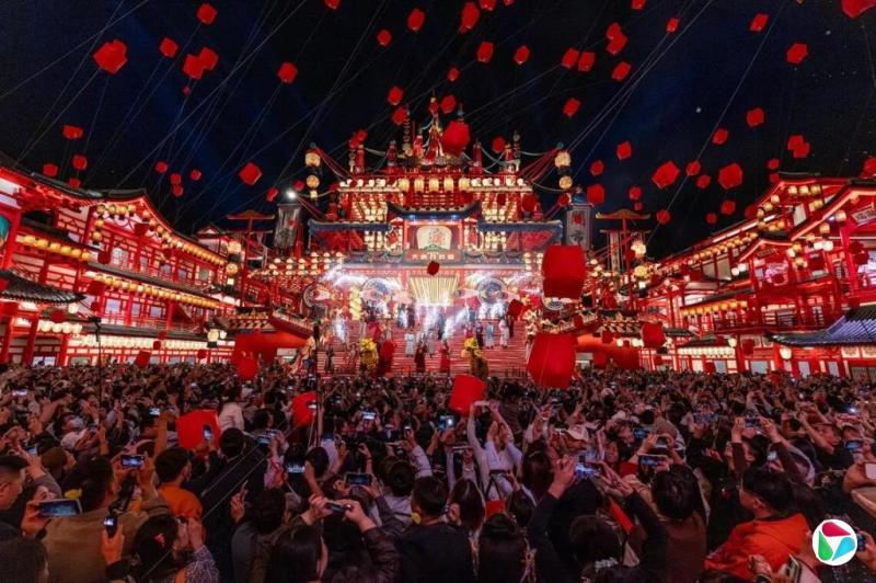 中国国庆假期中段机票价格跳水 部分航线低至五折