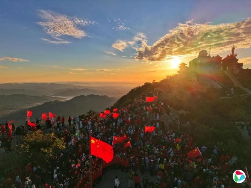 泰山景区辟谣“躲雨80元一小时”