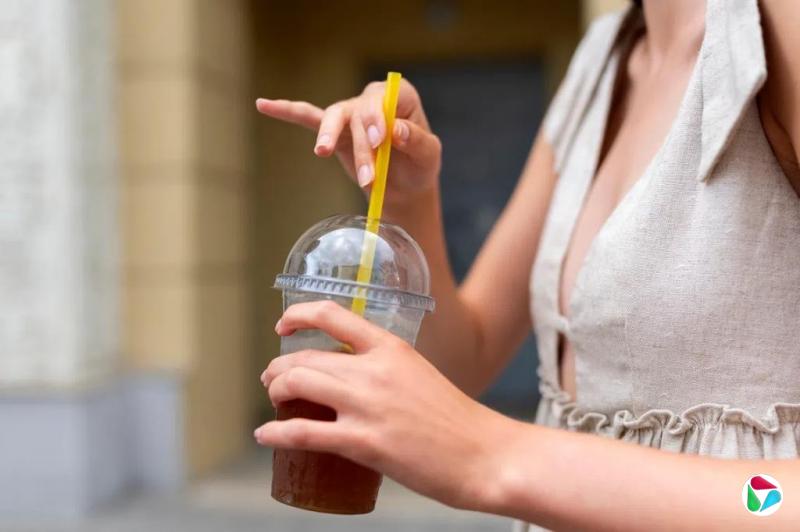 英国研究:减肥期间饮无糖饮料效果与喝水相近