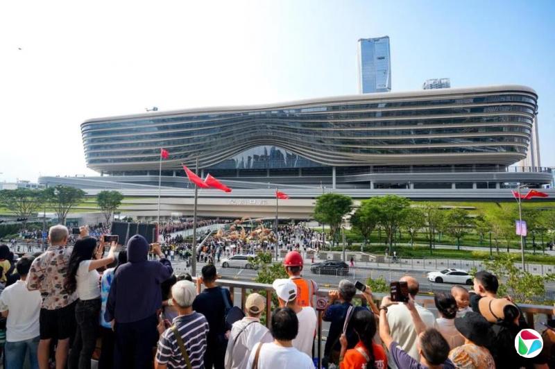 港深新皇岗口岸正式启用 一地两检通关模式日后或推广
