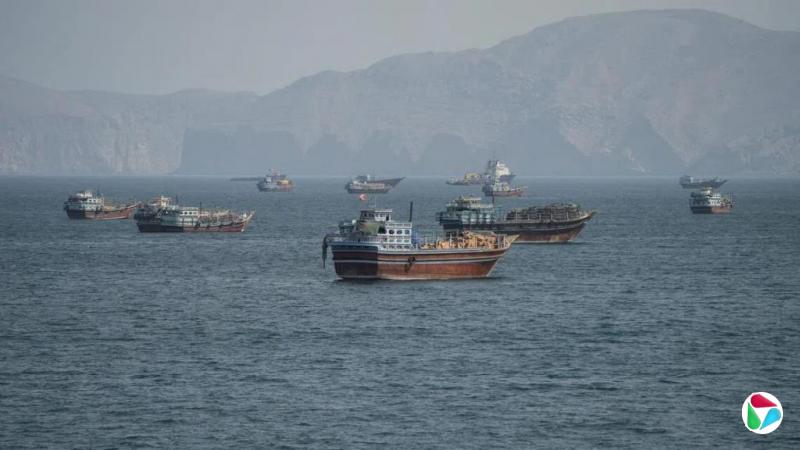 伊朗称一油轮在霍尔木兹海峡触雷爆炸