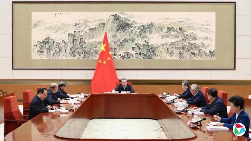 中国国务院党组会议:当好贯彻中央决策部署的执行者实干家